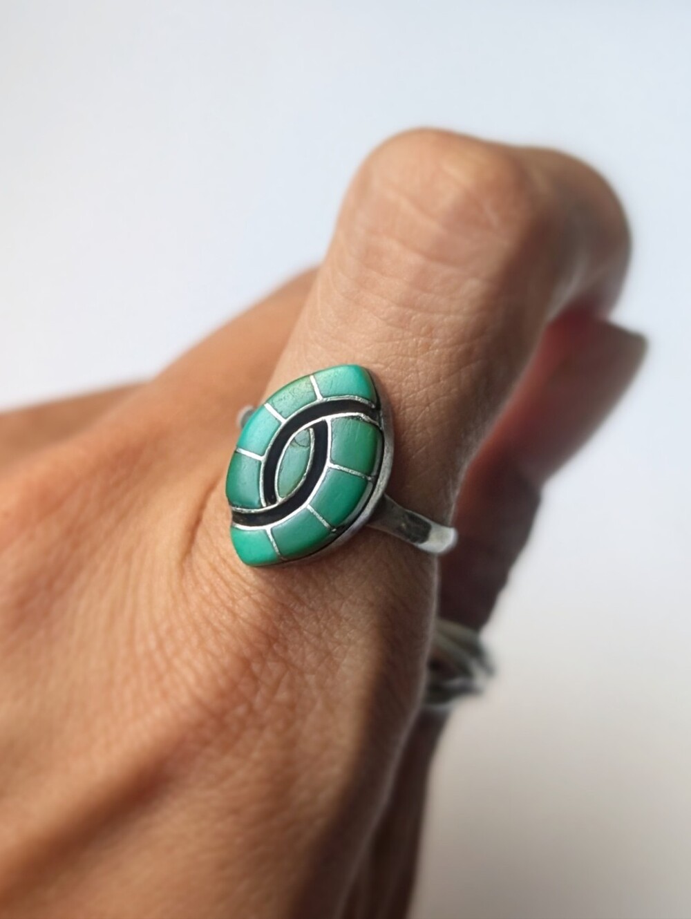 Vintage sterling silver ring Native American Zuni hummingbird turquoise inlay